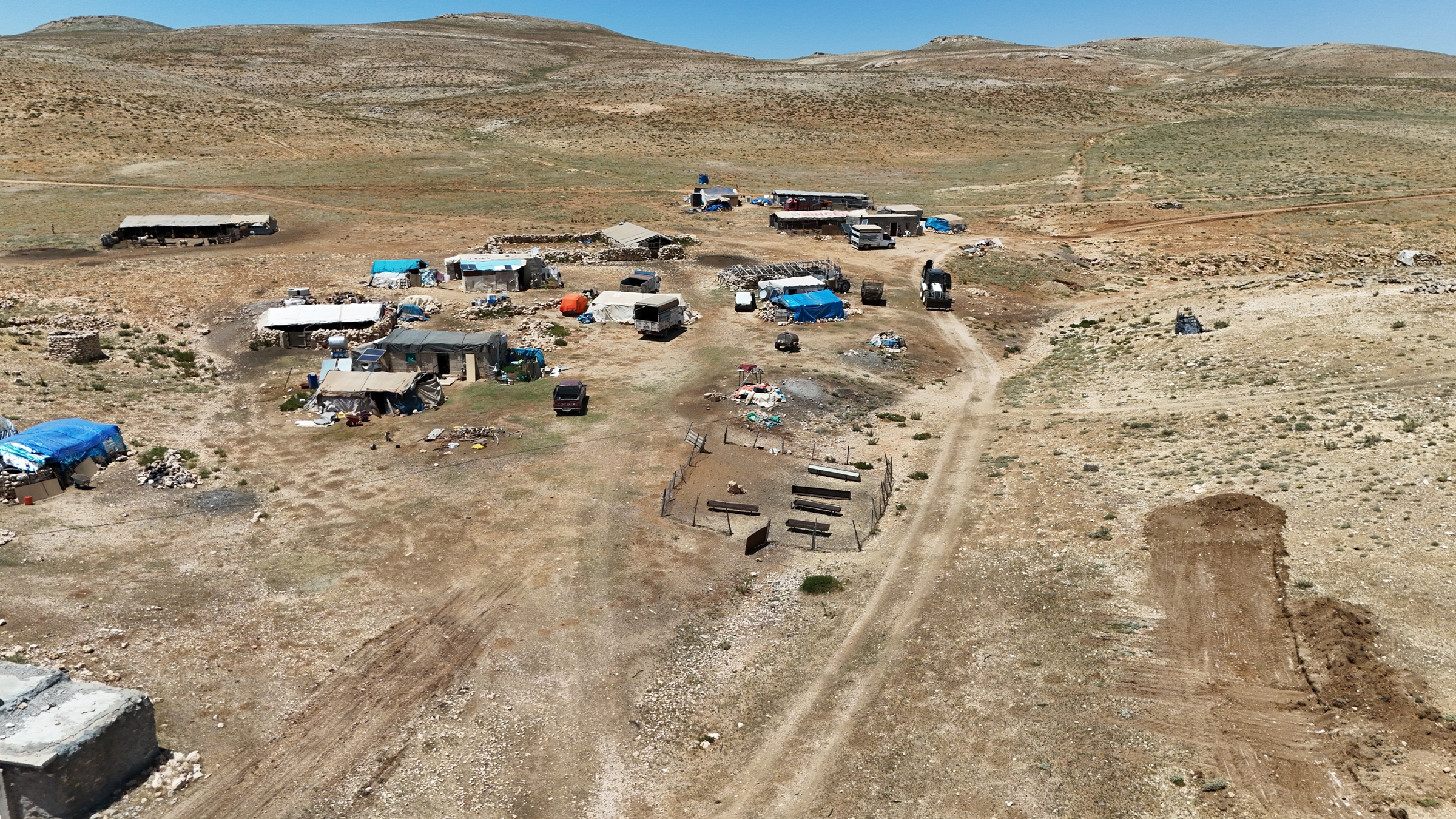 TOROSLAR BELEDİYESİ YÖRÜKLERİN GÖÇ YOLLARINI DÜZENLEDİ