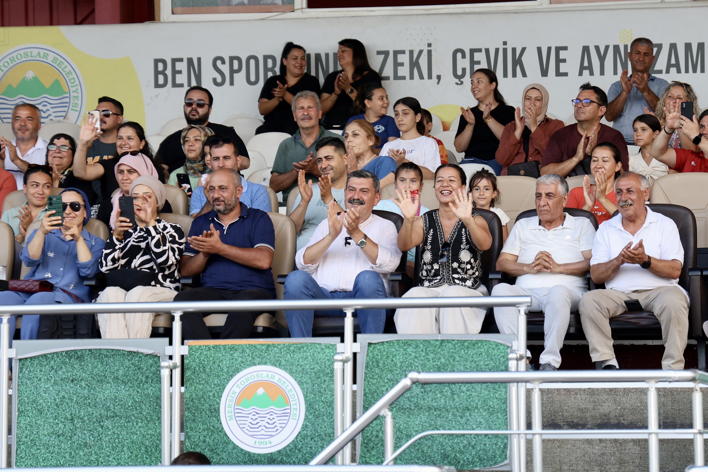 TOROSLAR’DA FUTBOL OKULU KAPILARINI AÇTI - Görsel 4