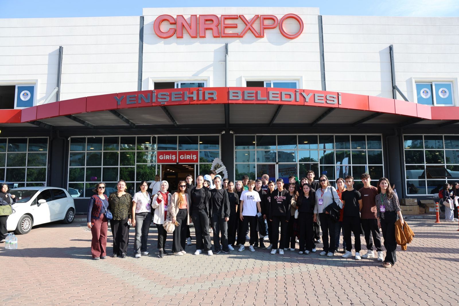 TOROSLAR BELEDİYESİ, KIRSAL MAHALLE ÖĞRENCİLERİNİ KİTAP FUARIYLA BULUŞTURDU