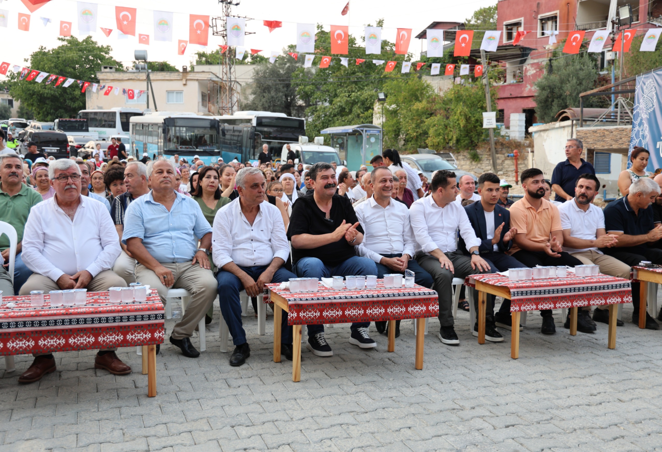 TOROSLAR’DA 2. ÜZÜM HASADI ETKİNLİĞİ BÜYÜK İLGİ GÖRDÜ