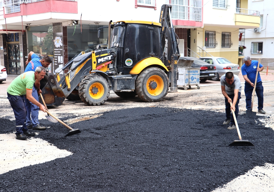 TOROSLAR’DA ASFALT ATAĞI BAŞLADI