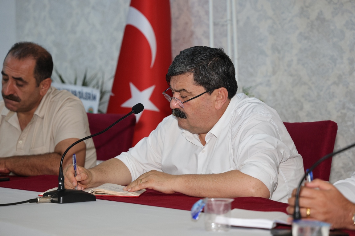 BAŞKAN YILDIZ MAHALLE MUHTARLARIYLA BULUŞTU
