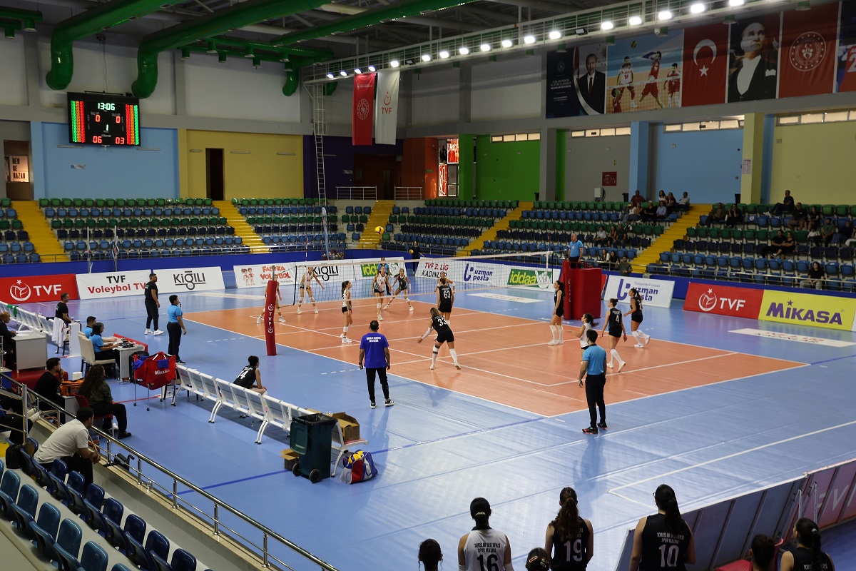 TOROSLAR’IN KADIN VOLEYBOL TAKIMI SEZONA GALİBİYETLE BAŞLADI - Görsel 7