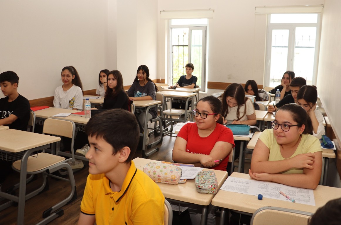 TOROSLAR AKADEMİ EĞİTİM MERKEZİ’NDE SINAVA HAZIRLANAN ÖĞRENCİLERE ETÜT DESTEĞİ