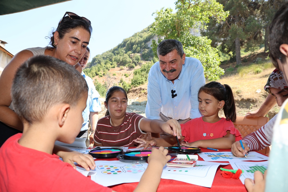 BAŞKAN YILDIZ, AKIL VE ZEKA OYUNLARI ATÖLYESİNDE ÇOCUKLARLA BULUŞTU - Görsel 2