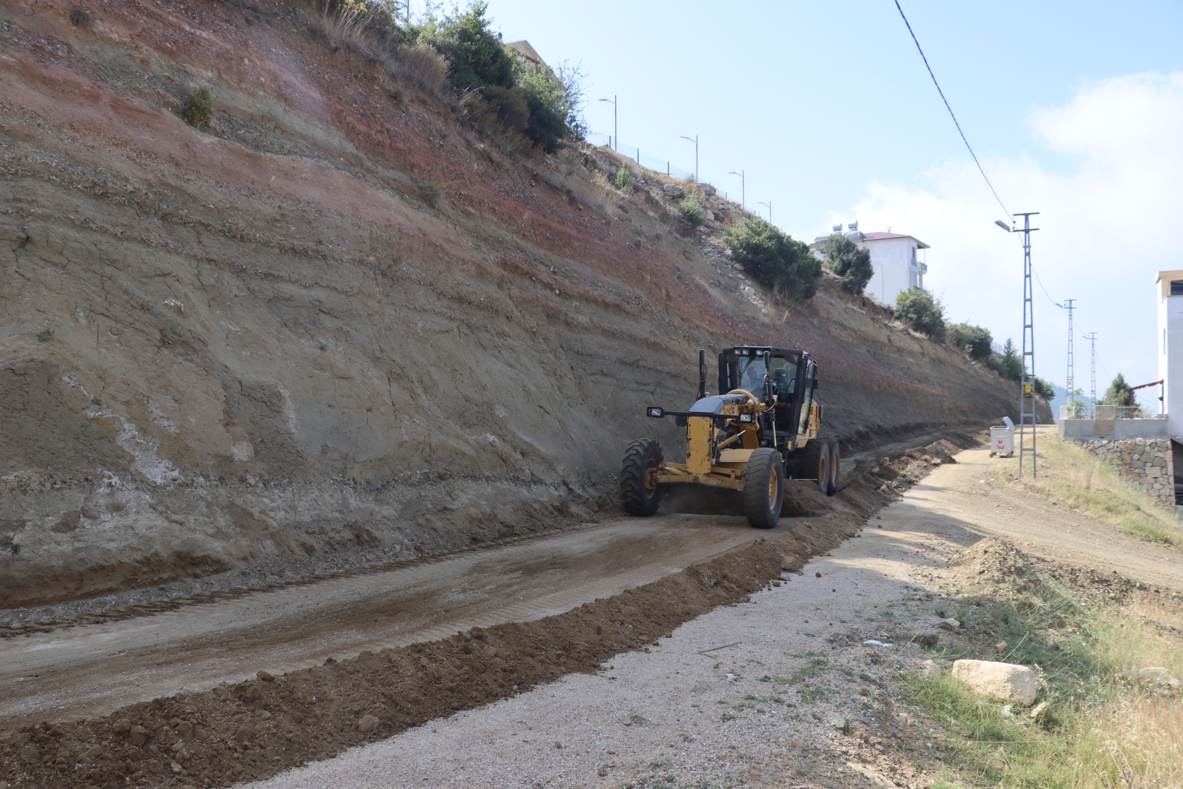 TOROSLAR’IN YAYLALARINDA YÜZLER GÜLÜYOR