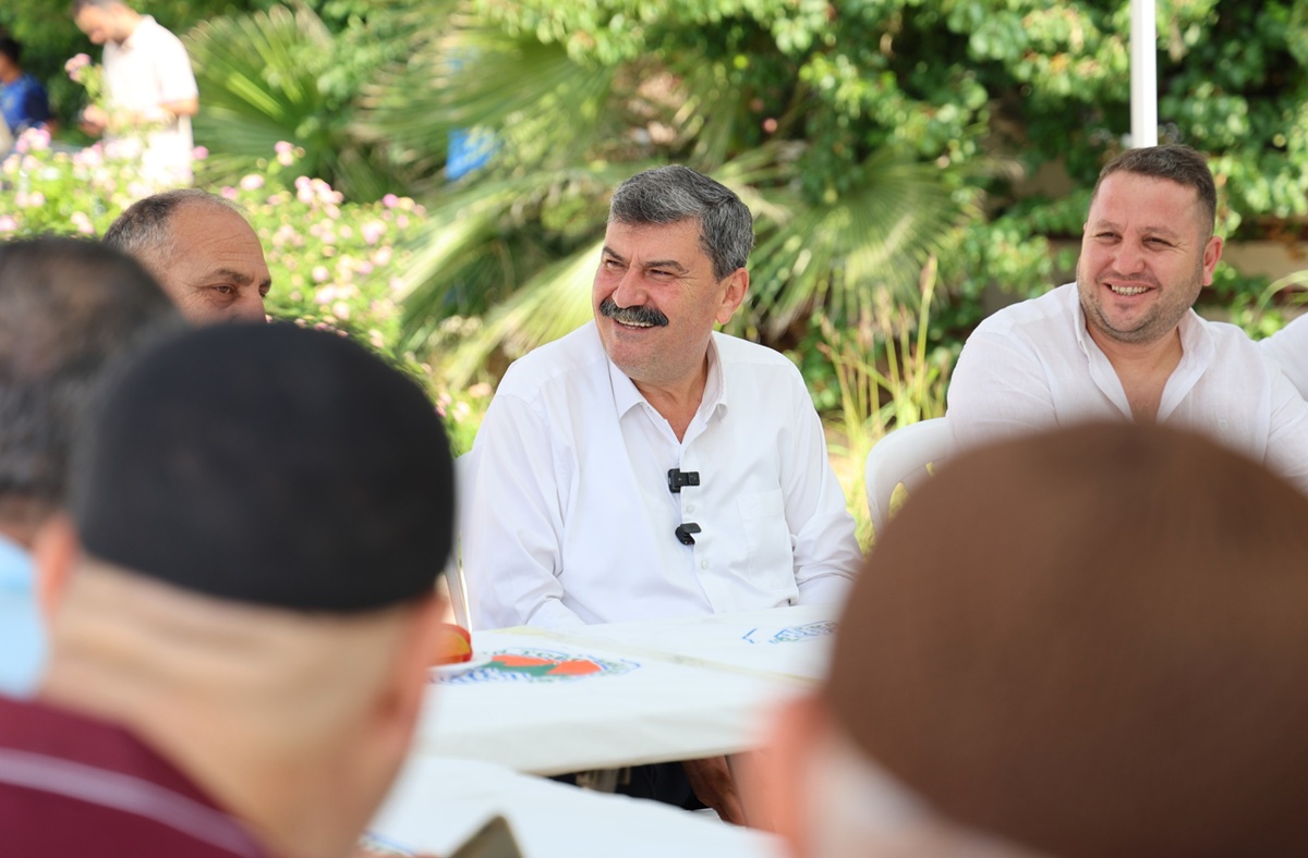 BAŞKAN YILDIZ, PAZARCI ESNAFIYLA BULUŞTU - Görsel 2