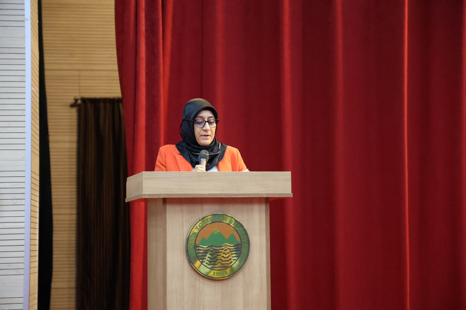 TOROSLAR’DA “ANNE ELİMİ BIRAKMA” TİYATRO OYUNU YÜREKLERE DOKUNDU - Görsel 5