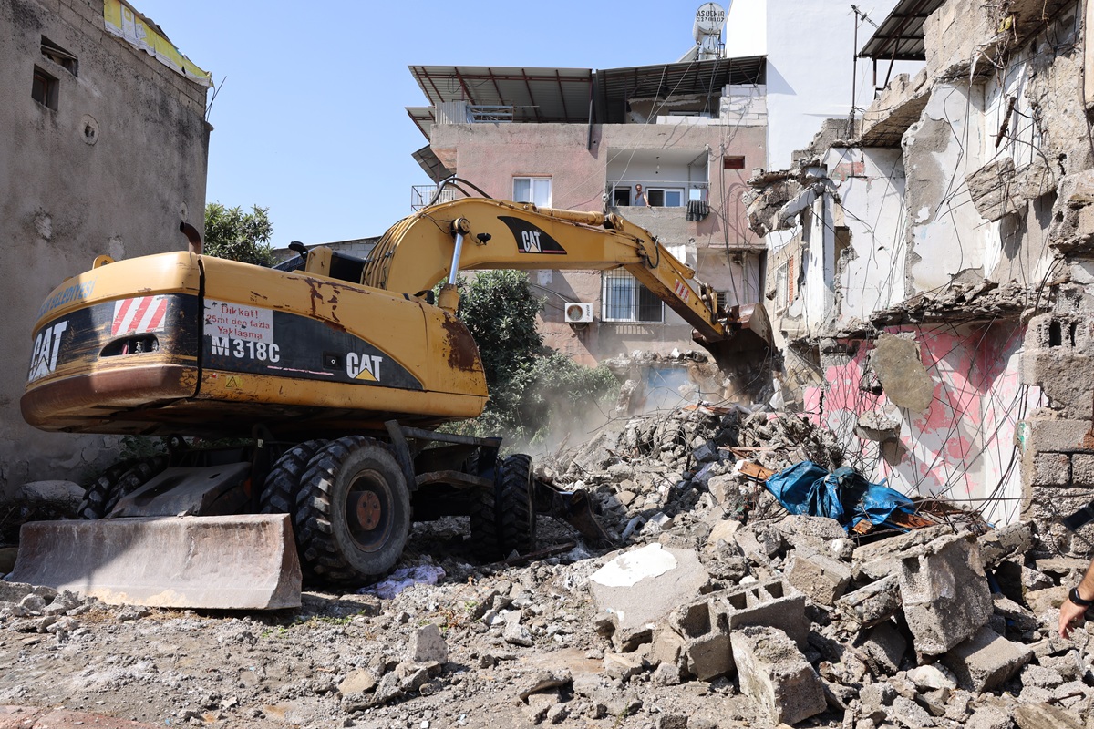 TOROSLAR’DA METRUK YAPILAR TEMİZLENİYOR - Görsel 5