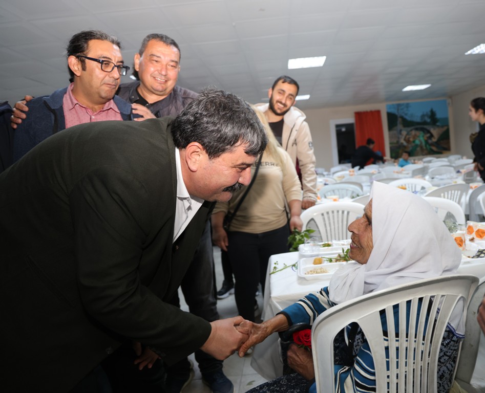 BAŞKAN YILDIZ, VATANDAŞLARLA İFTAR’DA BULUŞTU