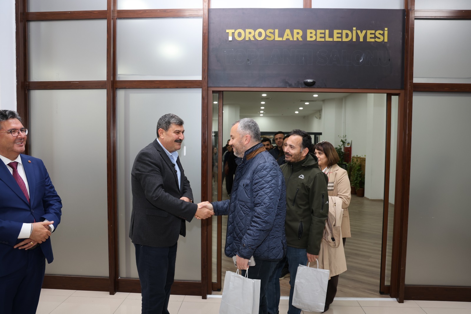BAŞKAN YILDIZ, ÇALIŞMA ARKADAŞLARIYLA BAYRAMLAŞTI