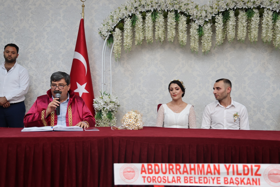 BAŞKAN YILDIZ, İLK NİKAHINI KIYDI