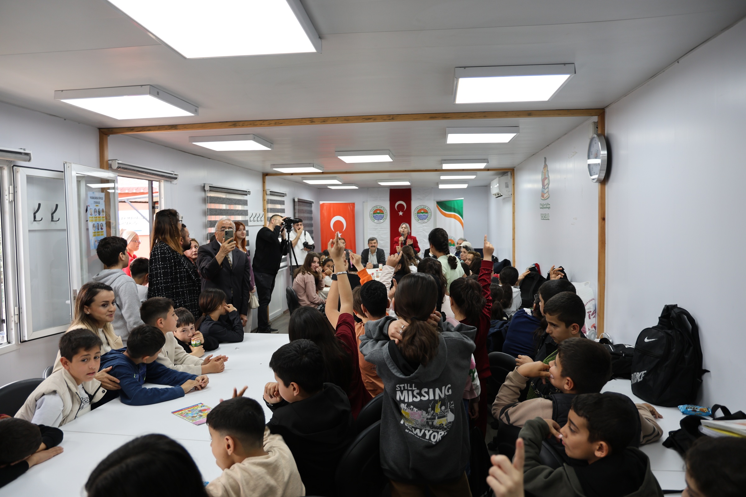 TOROSLAR’DA KİTAP VE SOHBETİN BULUŞTUĞU YENİ ADRES: OKUMA SALONLARI