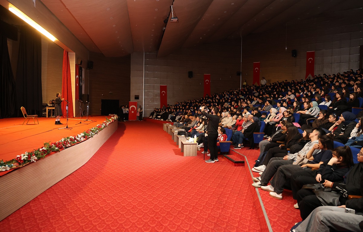 TOROSLAR’DA “KADIN DOSTU BELEDİYELER” ÇALIŞTAYI DÜZENLENDİ