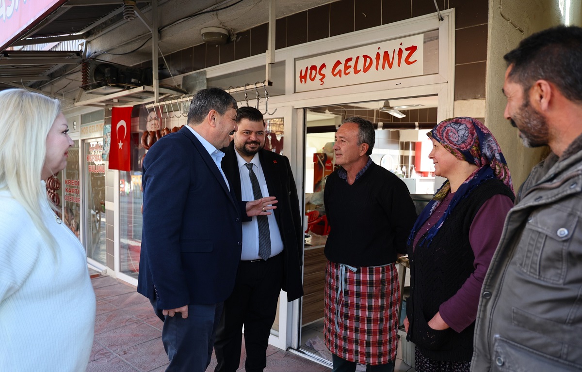 BAŞKAN YILDIZ, KIRSAL MAHALLELERİ GEZEREK VATANDAŞIN TALEBİNİ YERİNDE DİNLİYOR