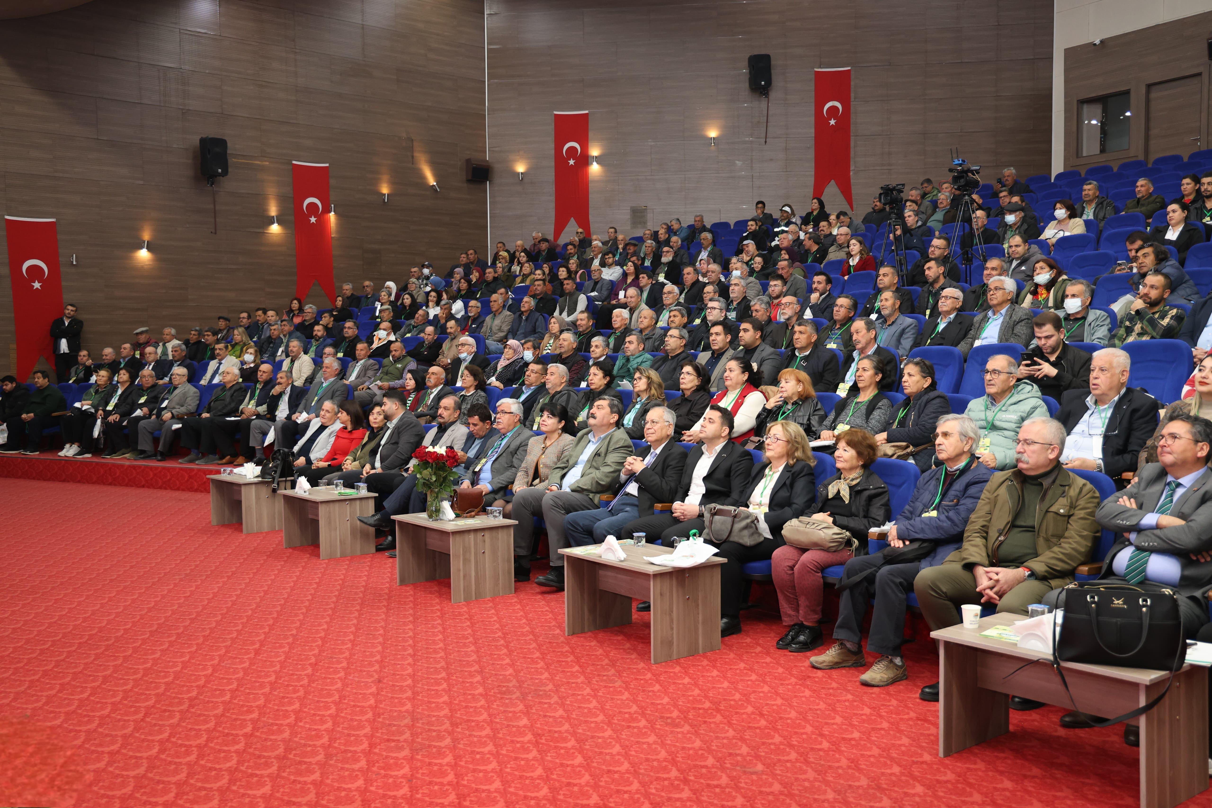TARIM ÇALIŞTAYI ÇİFTÇİLERİ VE UZMANLARI BULUŞTURDU