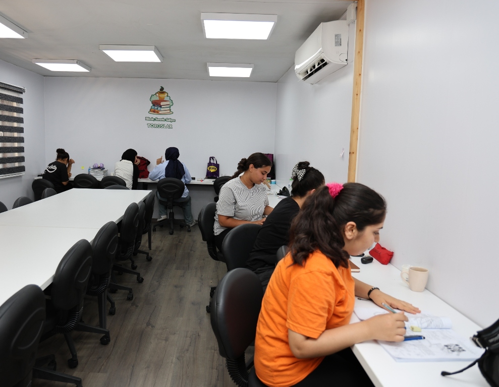 BAŞKAN YILDIZ’DAN YKS ÖNCESİ ÖĞRENCİLERE MORAL ZİYARETİ VE BAŞARI MESAJI