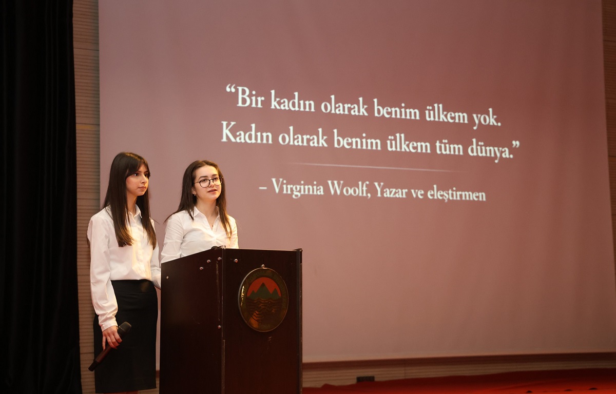 TOROSLAR’DA “KADIN DOSTU BELEDİYELER” ÇALIŞTAYI DÜZENLENDİ