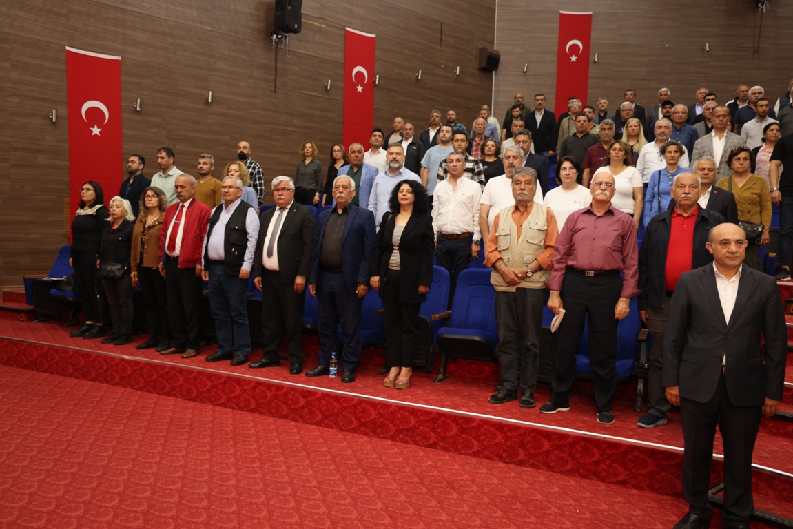TOROSLAR BELEDİYESİNDE YENİ DÖNEMİN İLK MECLİS TOPLANTISI YAPILDI