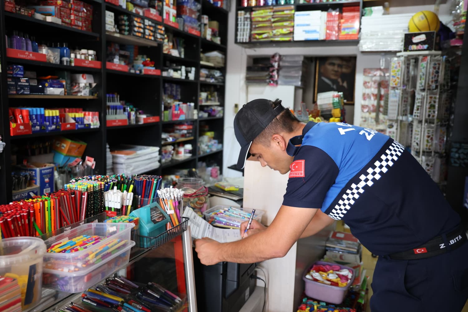 TOROSLAR ZABITASINDAN RUHSAT VE KALDIRIM İŞGALİNE SIKI DENETİM