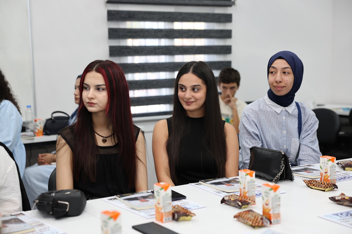 OKUMA SALONLARINDAKİ EMEK, ÜNİVERSİTE BAŞARISIYLA TAÇLANDI - Görsel 12