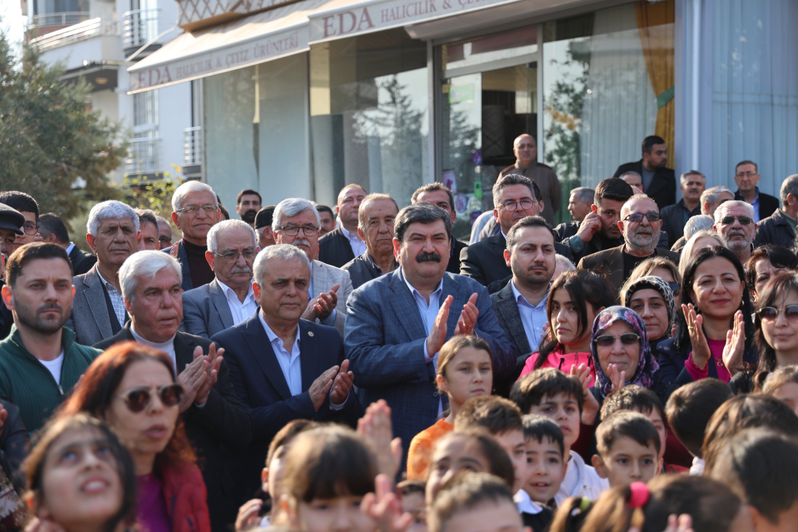 TOROSLAR BELEDİYESİNDEN ÖĞRENCİLERE ARMAĞAN