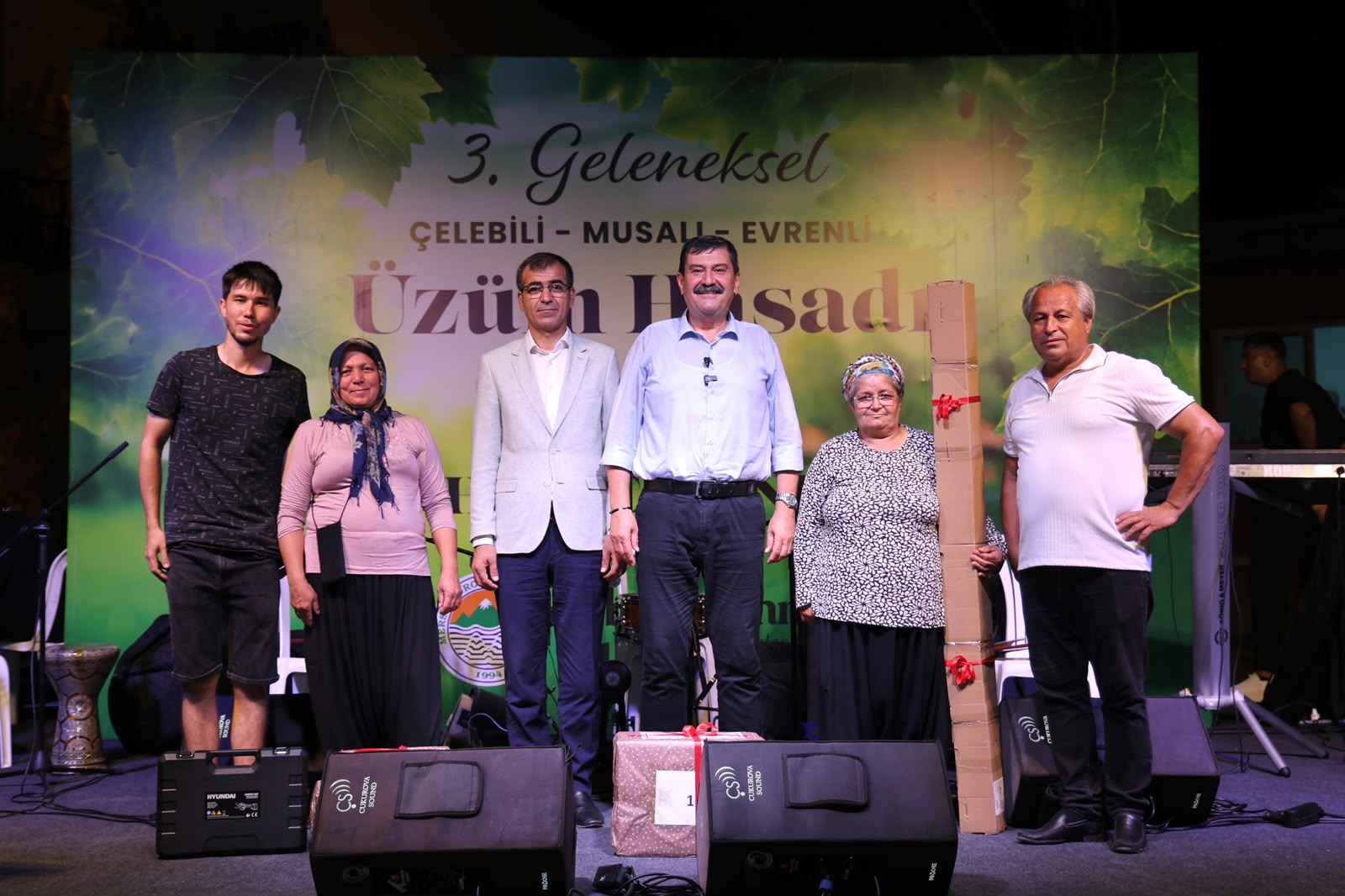 TOROSLAR’DA 3. ÜZÜM HASADI ETKİNLİĞİ COŞKUYLA GERÇEKLEŞTİ