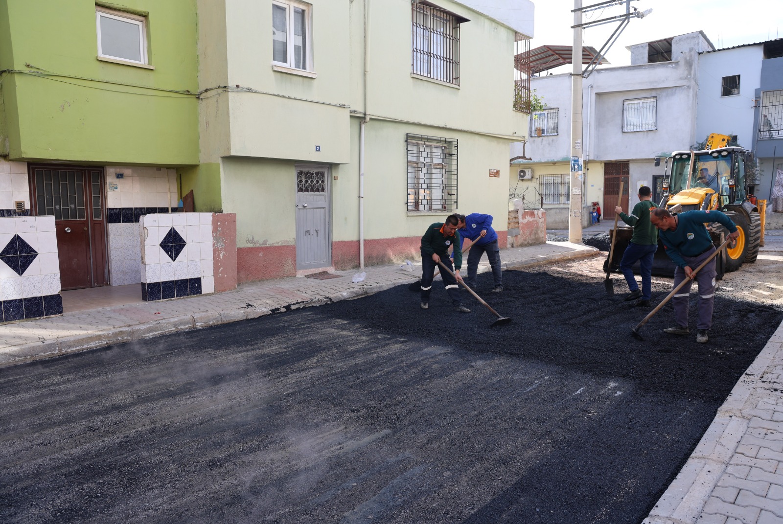 TOROSLAR’DA YOLLAR YENİLENİYOR, KONFOR ARTIYOR