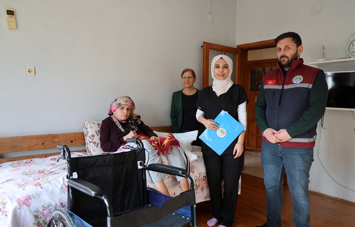 TOROSLAR BELEDİYESİ ÖZEL GEREKSİNİMLİ BİREYLERİN HER ZAMAN YANINDA