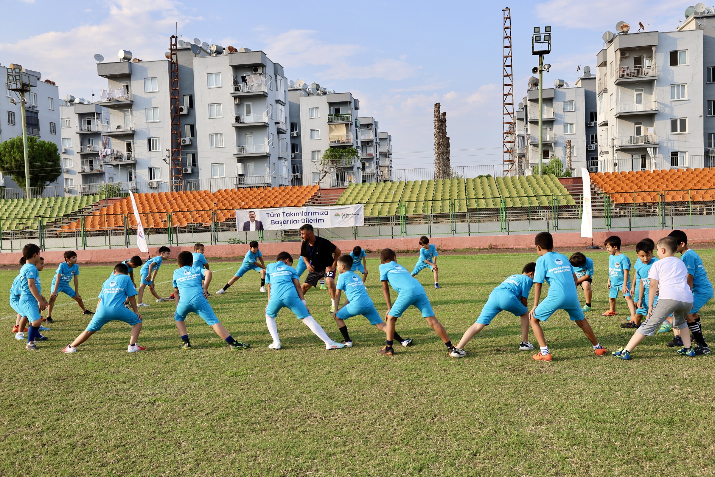 TOROSLAR’DA FUTBOL OKULU KAPILARINI AÇTI - Görsel 3
