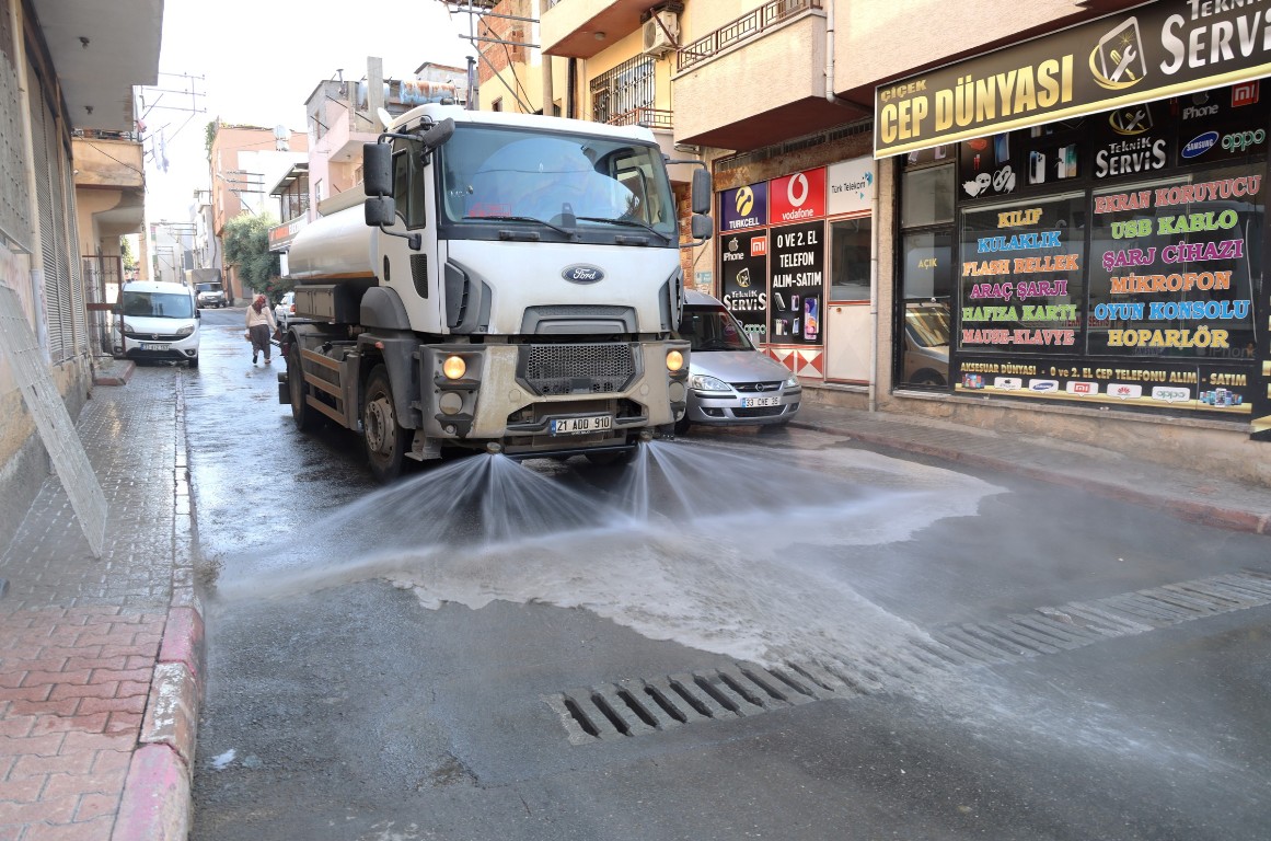 BAŞKAN YILDIZ: TOROSLAR’I TERTEMİZ YAPANA KADAR TEMİZLİK SEFERBERLİĞİMİZ DEVAM EDECEK