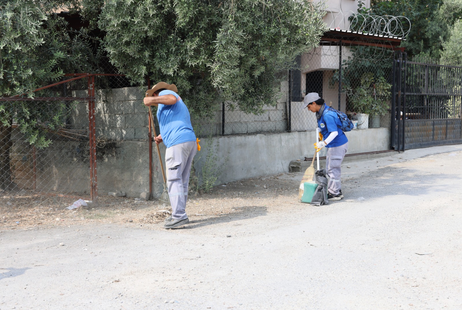 TOROSLAR BELEDİYESİ ÇEVRE TEMİZLİĞİ SEFERBERLİĞİNİ SÜRDÜRÜYOR