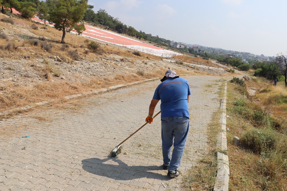 TOROSLAR BELEDİYESİNDEN TEMİZLİK SEFERBERLİĞİ - Görsel 3
