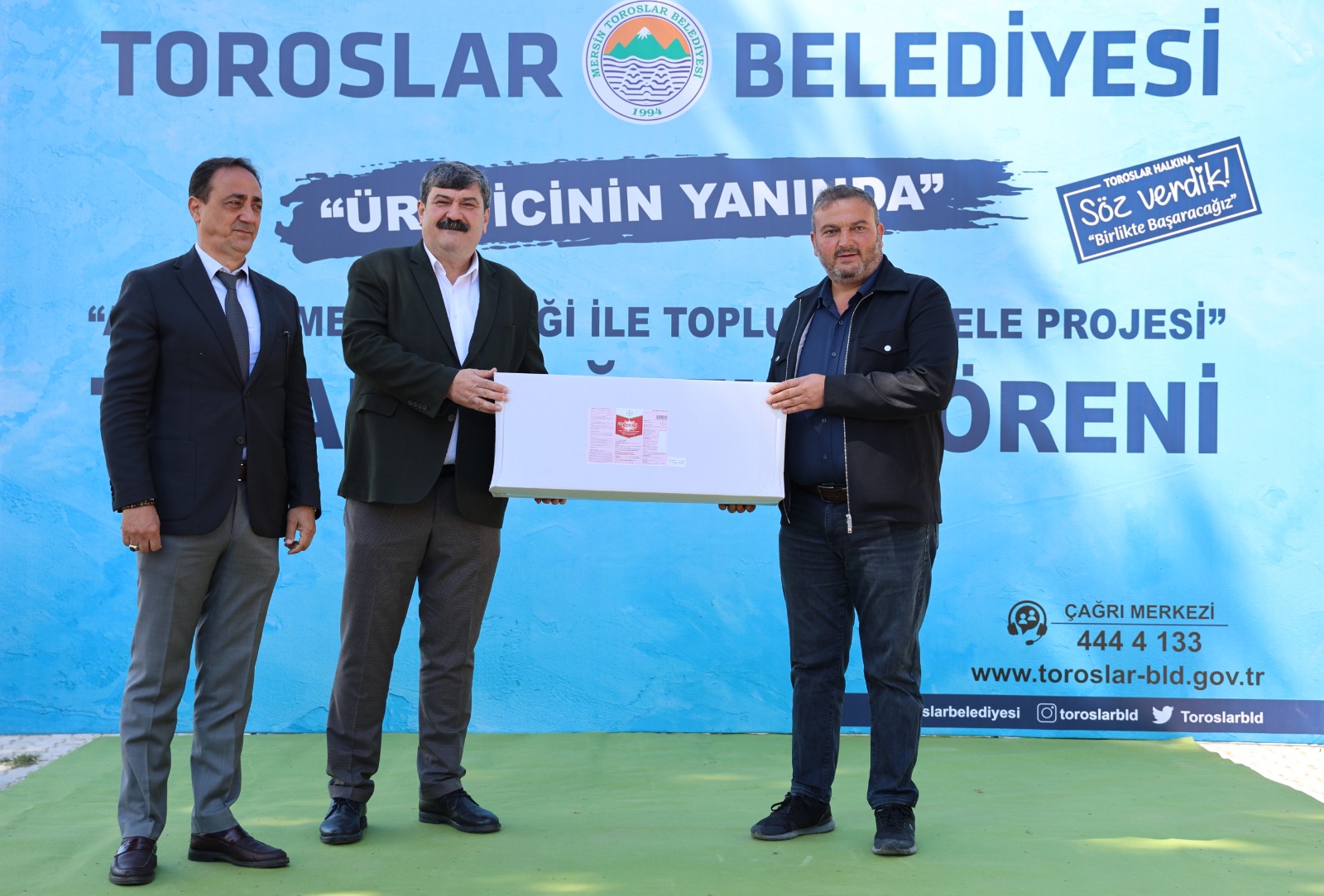 TOROSLAR BELEDİYESİNDEN ÇİFTÇİYE DESTEK