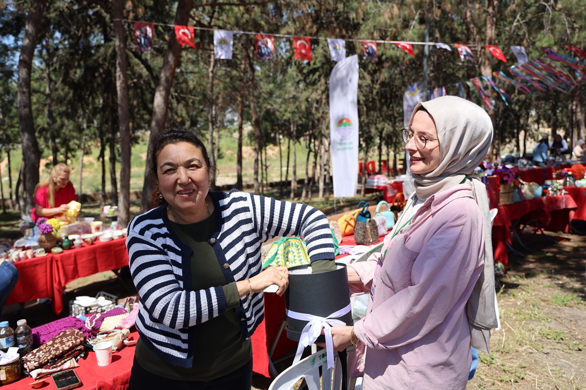 TOROSLAR’DA BAHARIN COŞKUSU ANNELER GÜNÜ ETKİNLİĞİYLE TAÇLANDI