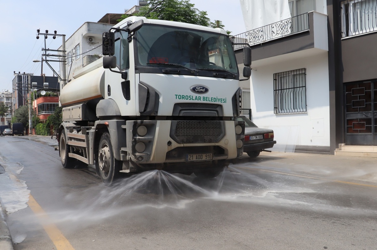 TOROSLAR'DA TEMİZLİK VE YEŞİL ALANLAR İÇİN YOĞUN ÇALIŞMA - Görsel 8