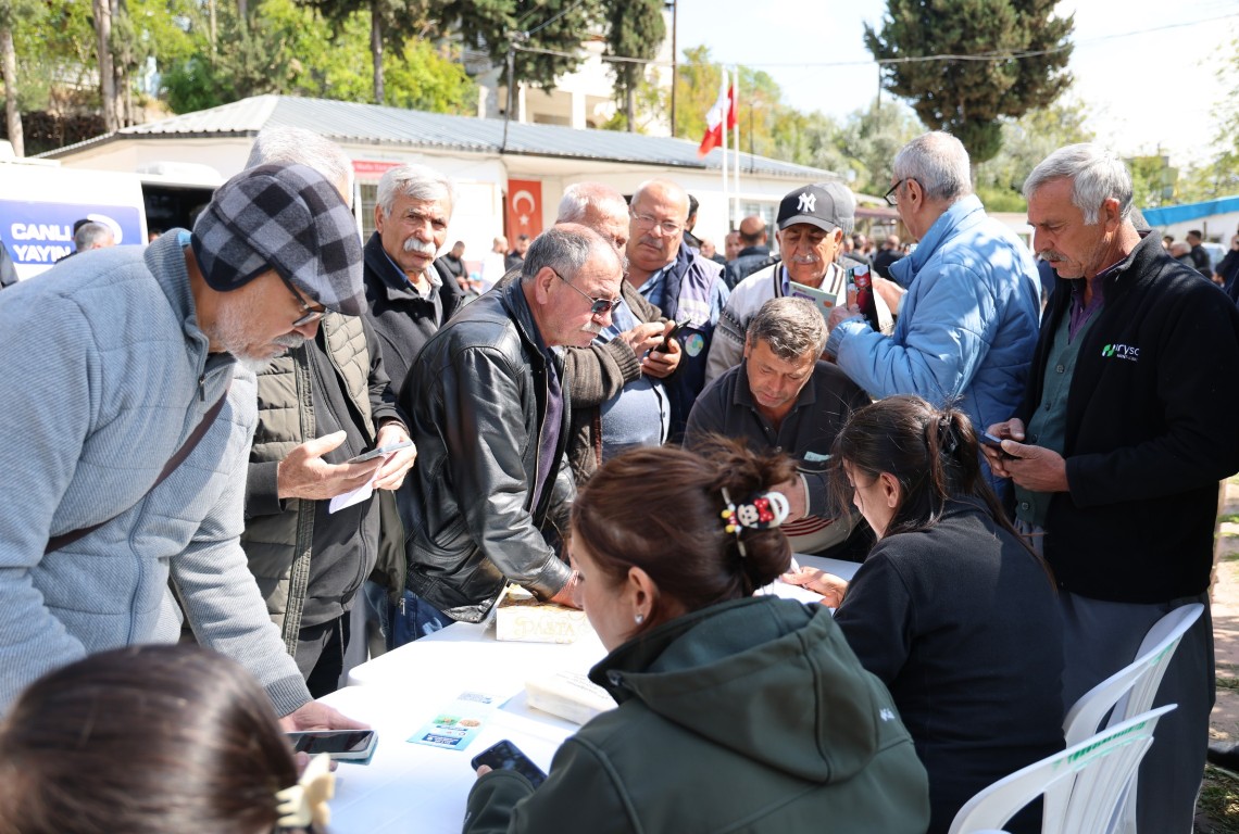 TOROSLAR BELEDİYESİNDEN ÇİFTÇİYE DESTEK