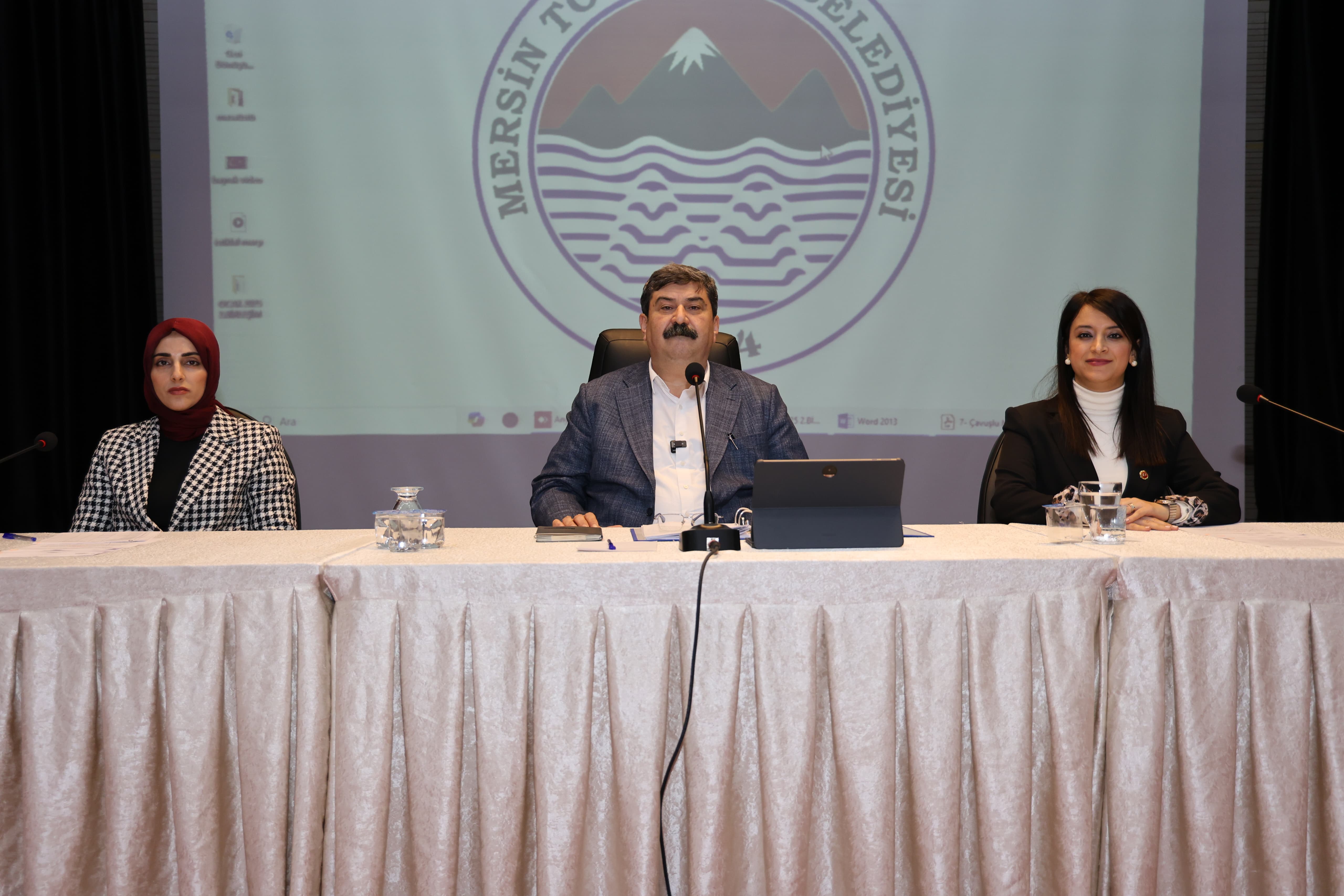“TÜM SPOR TESİSLERİMİZ ÜCRETSİZ OLARAK HALKA AÇIK”