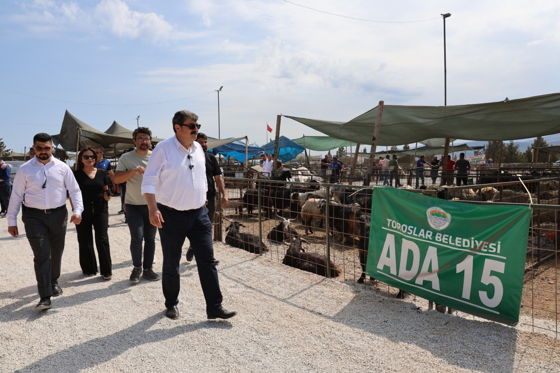 BAŞKAN YILDIZ KURBAN SATIŞ ALANINI ZİYARET ETTİ