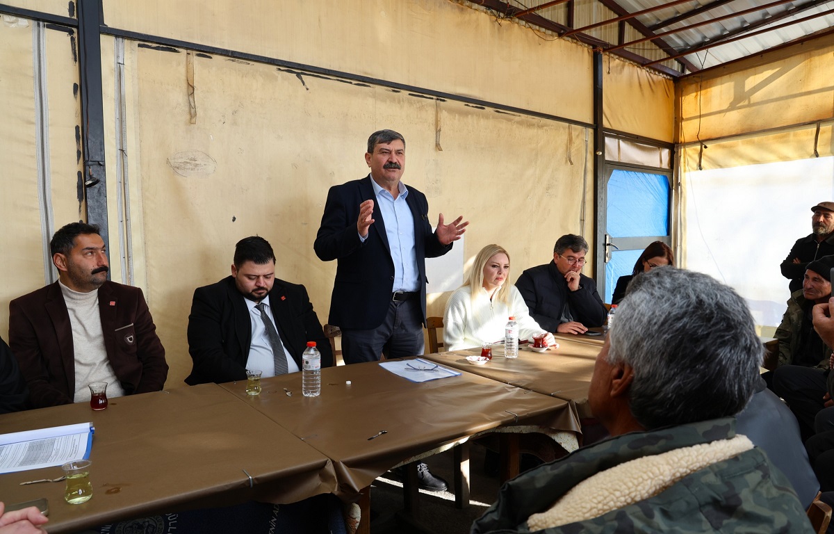 BAŞKAN YILDIZ, KIRSAL MAHALLELERİ GEZEREK VATANDAŞIN TALEBİNİ YERİNDE DİNLİYOR