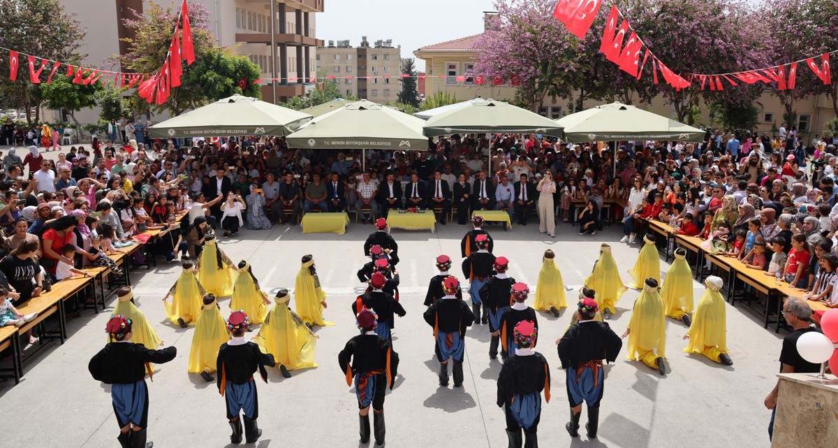 BAŞKAN YILDIZ, ÇOCUKLARIN BAYRAM SEVİNCİNİ PAYLAŞTI