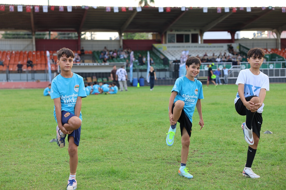 TOROSLAR BELEDİYESİ FUTBOL OKULUNDA SERTİFİKA HEYECANI - Görsel 4