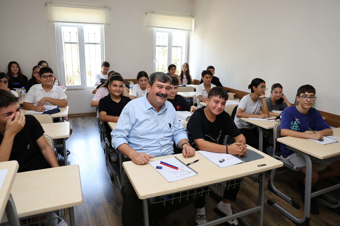 BAŞKAN YILDIZ’DAN EĞİTİME DESTEK: “GENÇLERİMİZİN YANINDAYIZ”